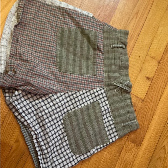Chic Plaid Women's Shorts in Green and Gray - Picture 3 of 3